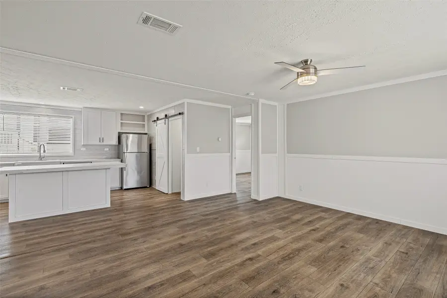 915 Arkansas River Drive, Granbury, TX 76048 - Image #3