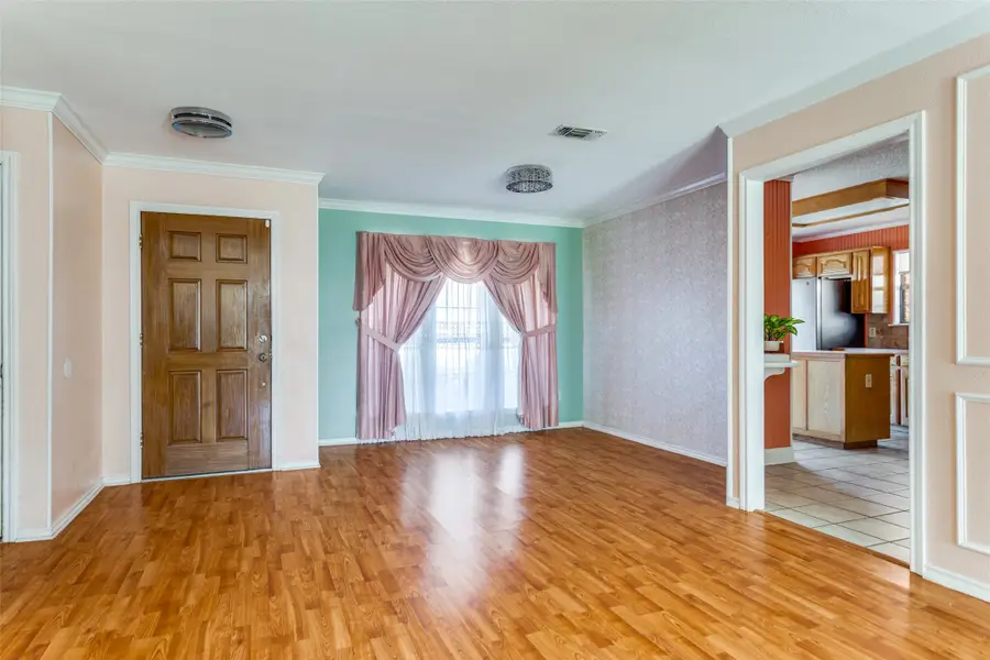 5029 Barberry Drive, Fort Worth, TX 76133 - Image #2