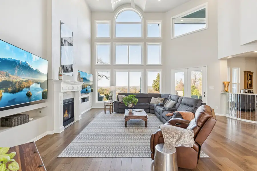 2198 Lakeridge Drive, Grapevine, TX 76051 - Image #2