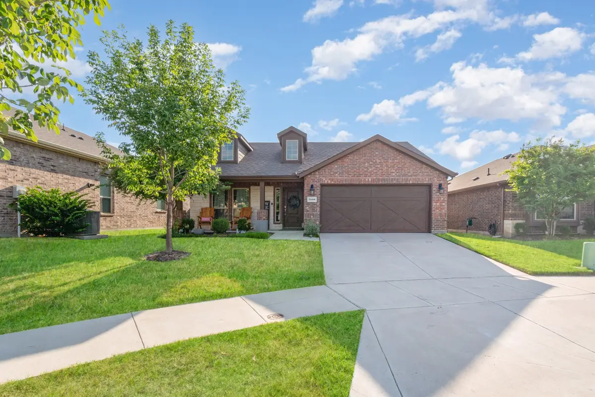 7405 Twisted Thicket Lane, Aubrey, TX 76227 - Image #1