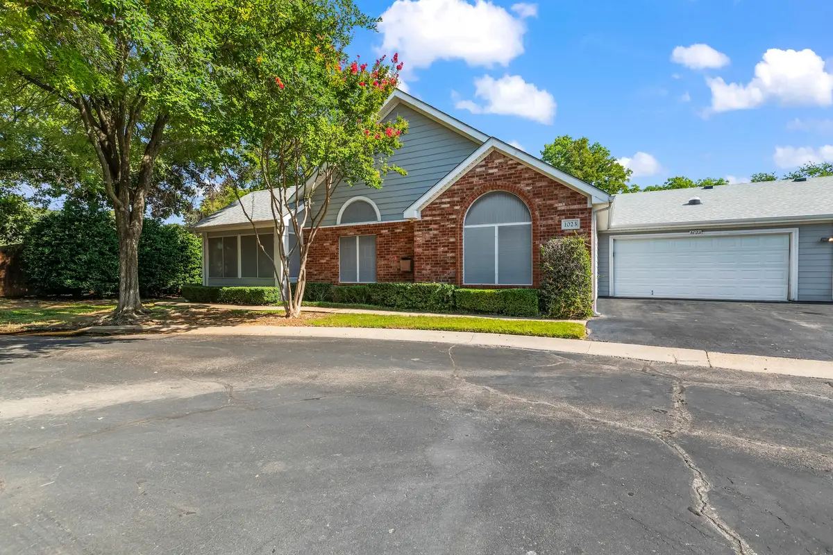 1023 Bridges Drive, Arlington, TX 76012 - Image #1