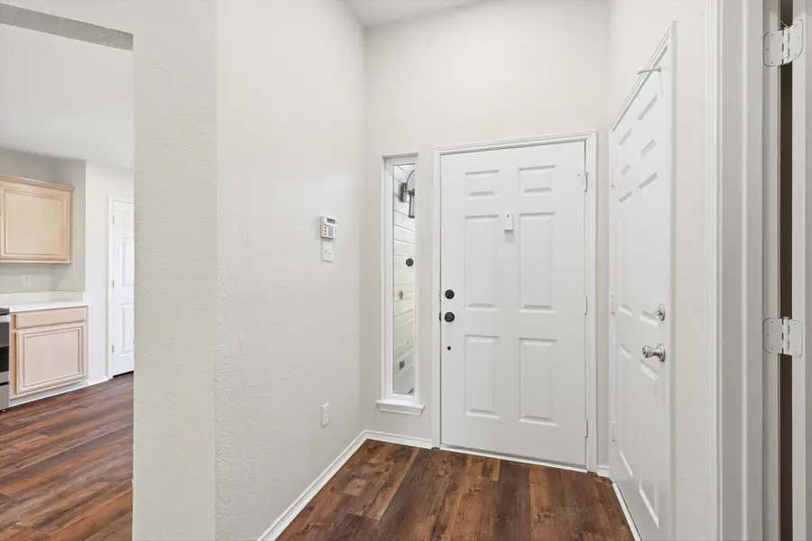 5910 Fawn Meadow Trail, Arlington, TX 76017 - Image #3