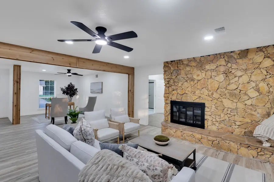 4220 Dawn Drive, Benbrook, TX 76116 - Image #2