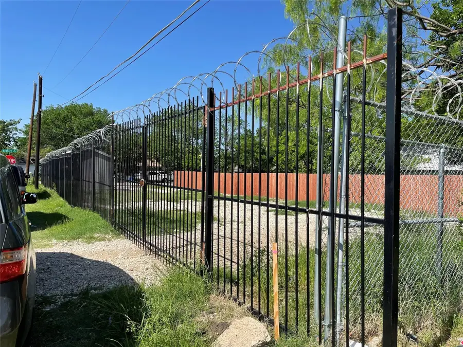 2846 Bedford Street, Dallas, TX 75212 - Image #2