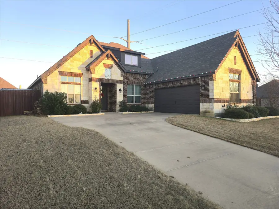 1441 Grassy Meadows Drive, Joshua, TX 76058 - Image #2