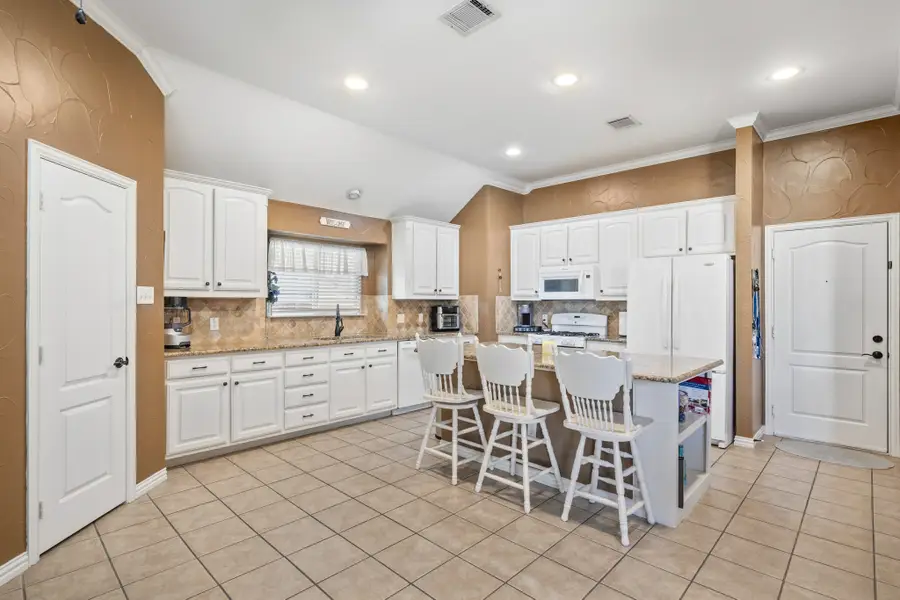 921 Ascension Drive, Hurst, TX 76053 - Image #3