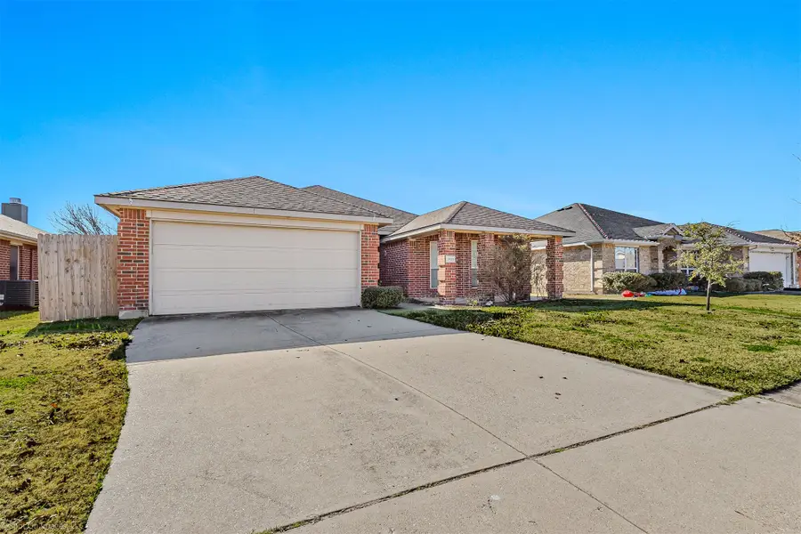 2821 Mockingbird Street, Royse City, TX 75189 - Image #2