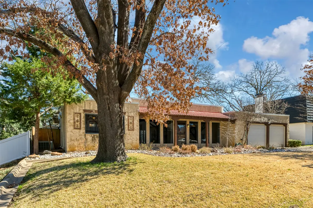 816 Chaparral Circle, Bedford, TX 76022 - #1