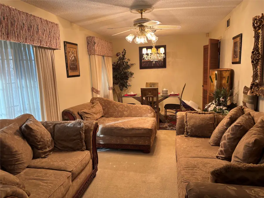 816 Misty Glen Drive, Desoto, TX 75115 - Image #2