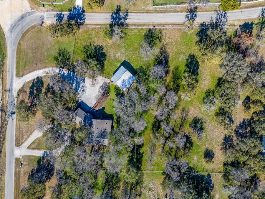 118 Woodcrest Street, Weatherford, TX 76087 - Image #3