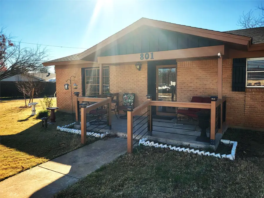 801 Westridge Circle, Breckenridge, TX 76424 - Image #2