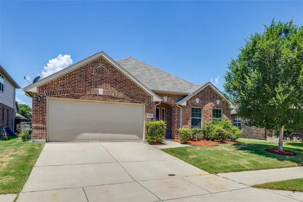 808 Goldenmist Drive, Little Elm, TX 75068