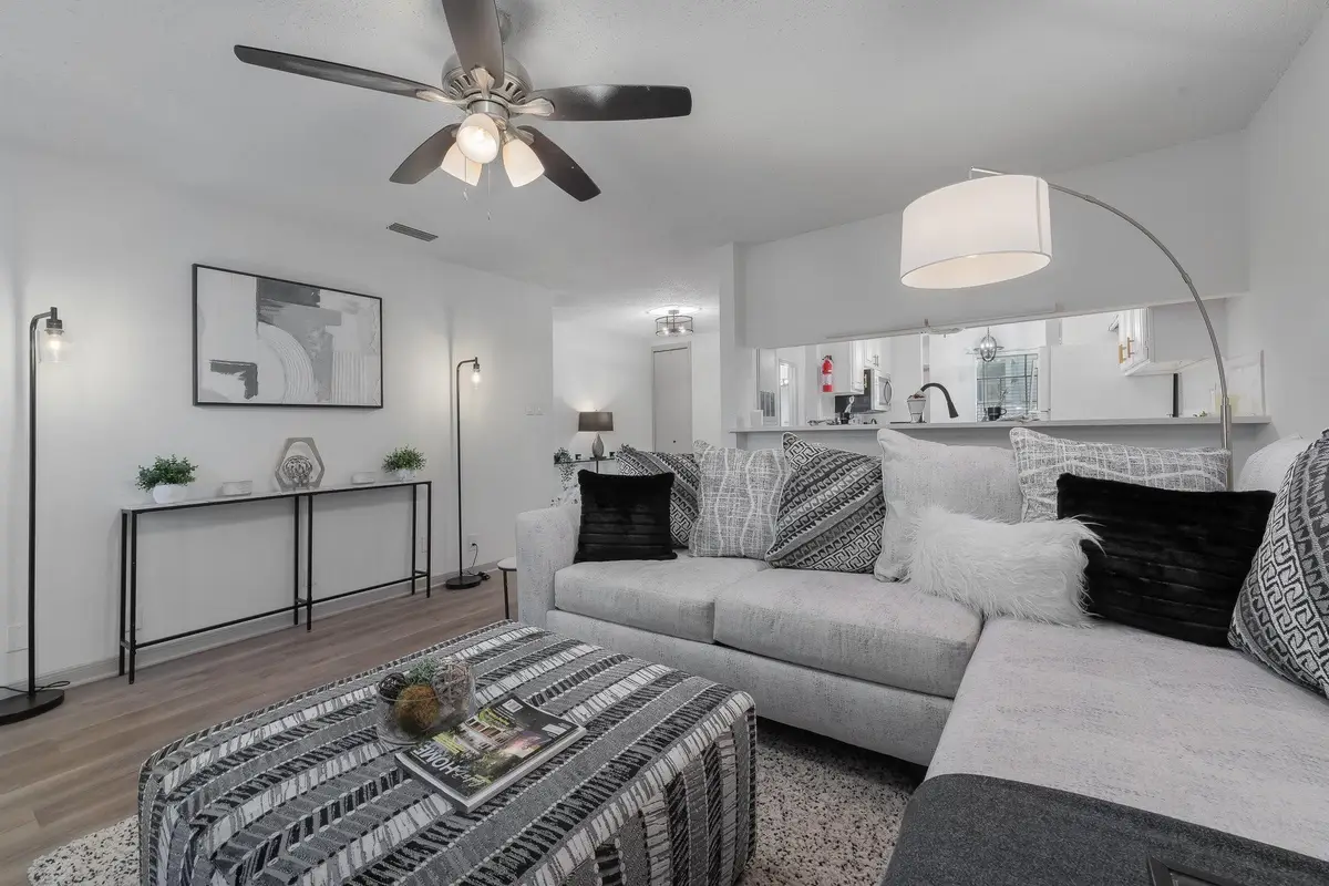 5981 Arapaho Road #305, Dallas, TX 75248 - Image #1