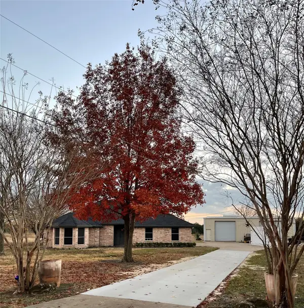 100 Otter, Waxahachie, TX 75165