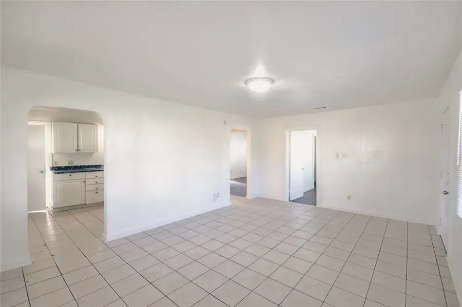 1501 W Boyce Avenue, Fort Worth, TX 76115 - Image #3