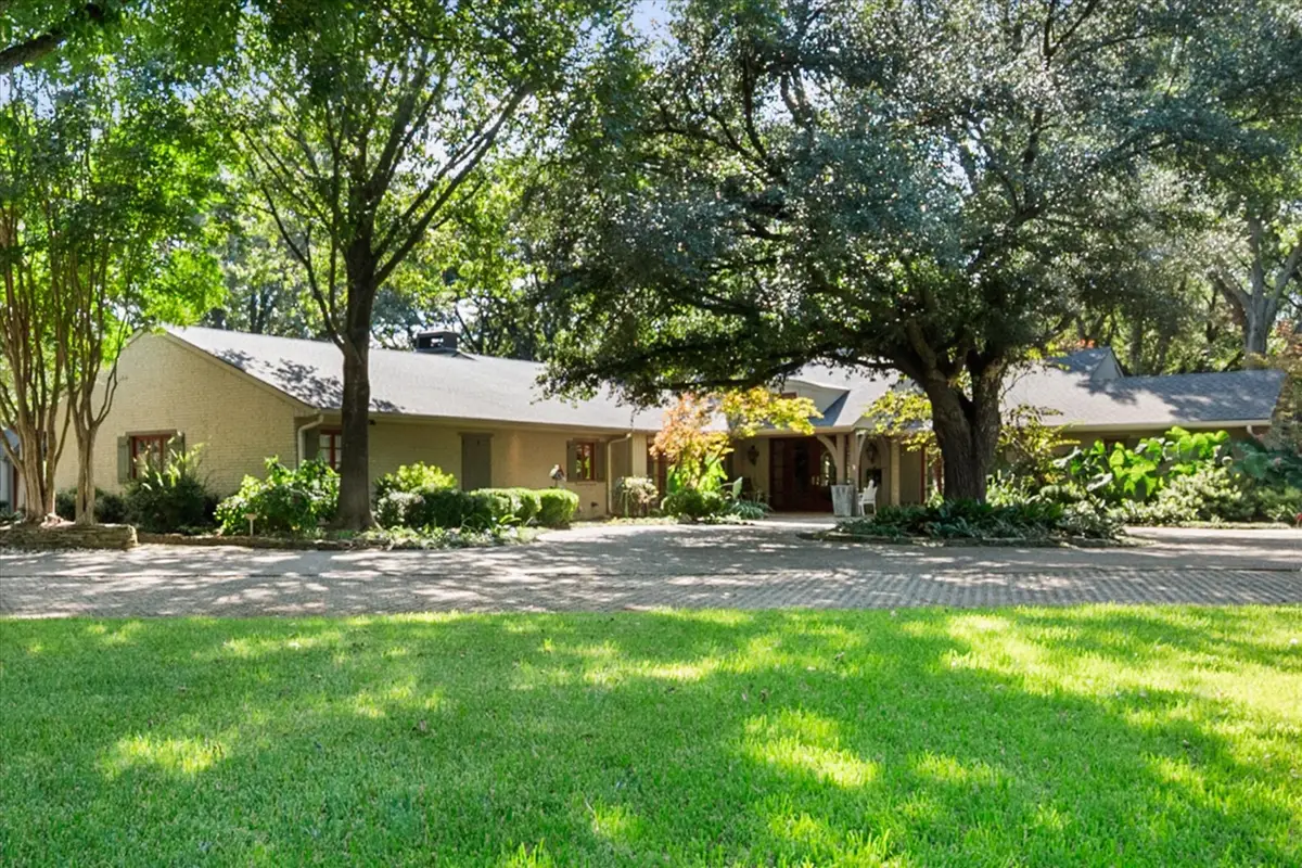 2212 Bowie Drive, Corsicana, TX 75110 - Image #1