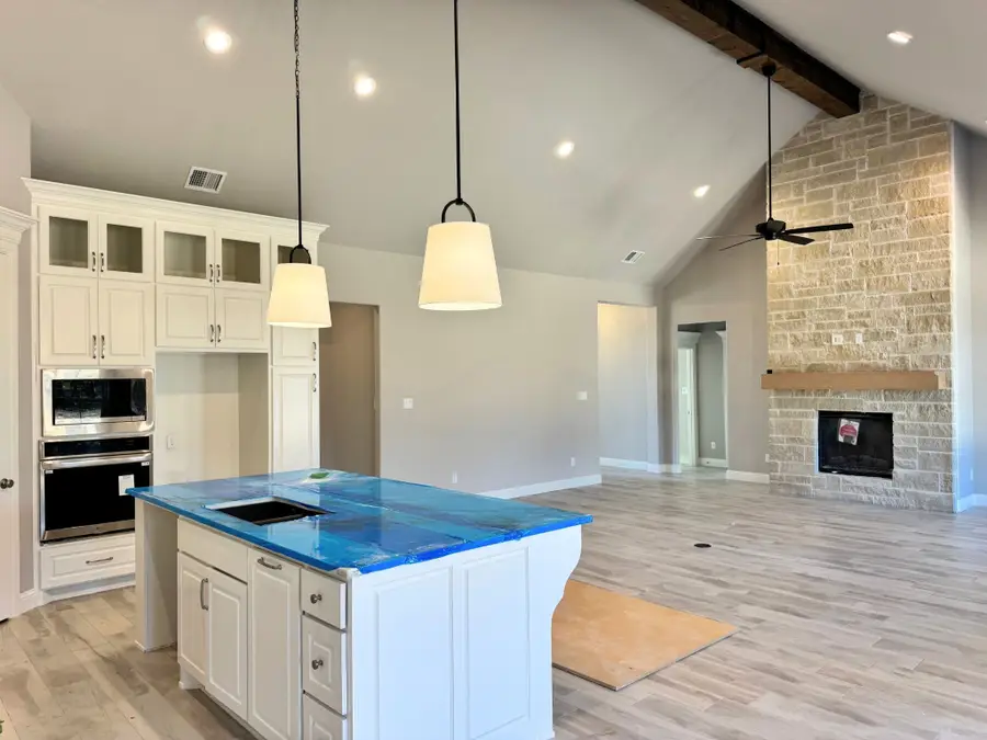 1065 Arbor Vista Drive, Azle, TX 76020 - Image #2