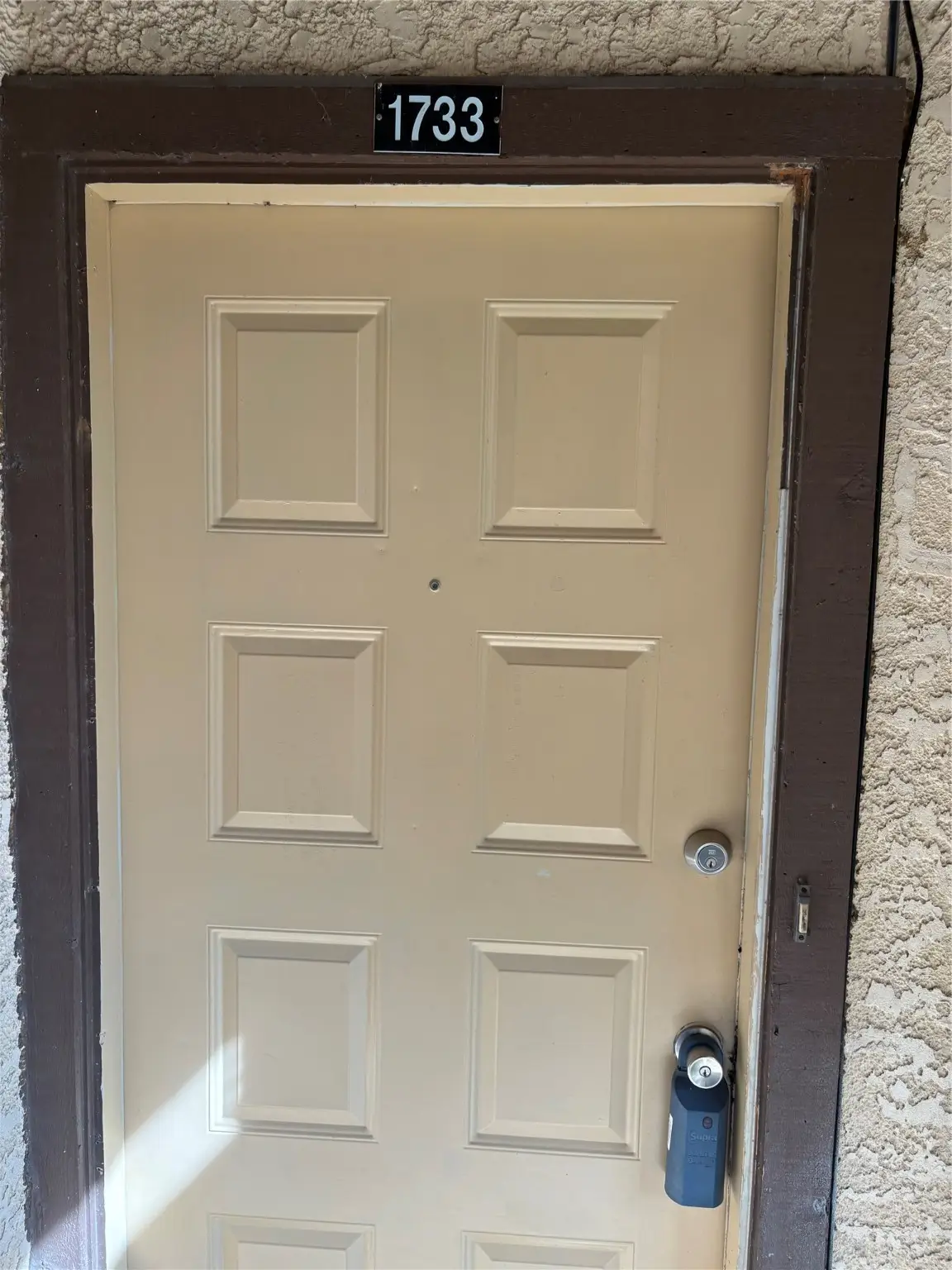 1733 Crest Grove Drive, Arlington, TX 76012 - Image #1