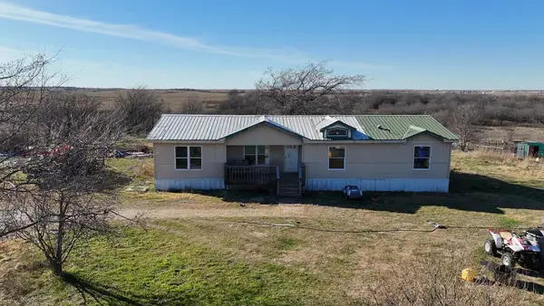 716 Coyote Trail, Rhome, TX 76078