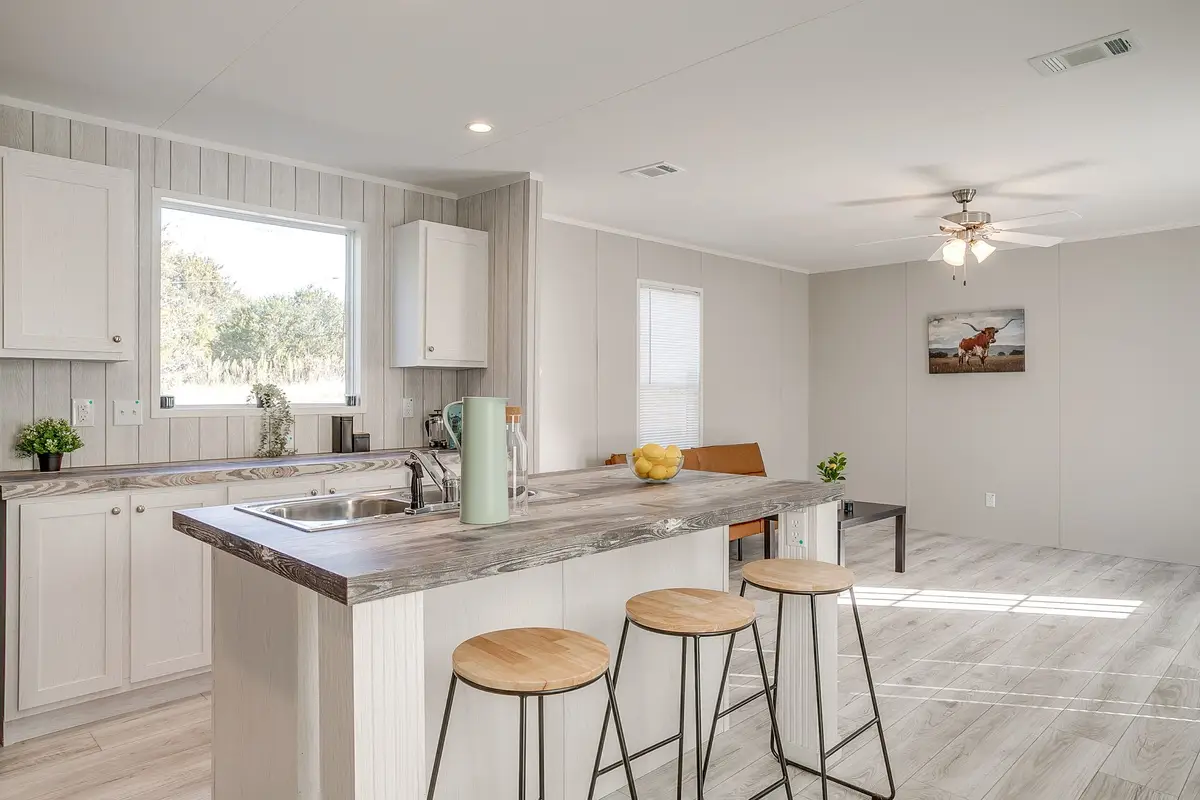 6303 N Oklahoma Trail, Granbury, TX 76048 - Image #1