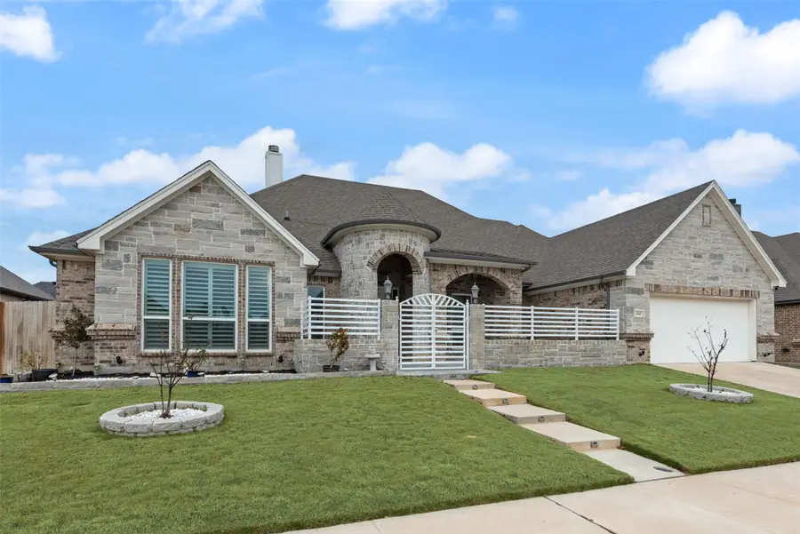 1424 Silent Springs Drive, Fort Worth, TX 76052 - Image #3