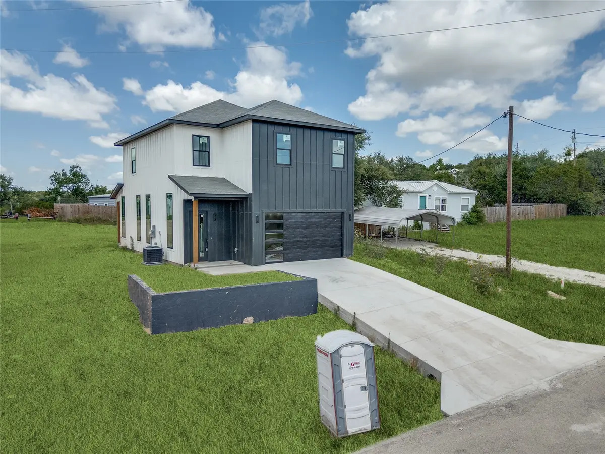 2518 Elk Trail, Granbury, TX 76048 - Image #1