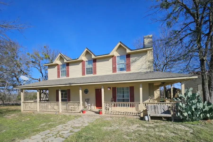 1006 East Drive, Lake Bridgeport, TX 76426 - Image #3