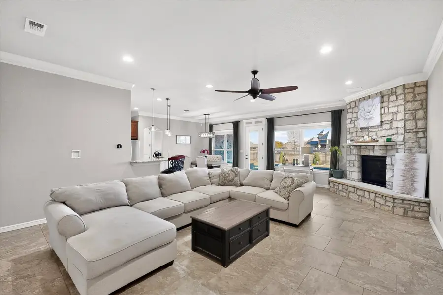 3443 Abes Landing Drive, Granbury, TX 76049 - Image #2