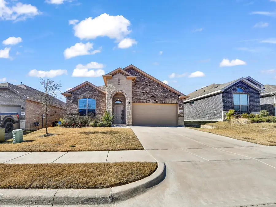 2364 Waggoner Ranch Drive, Weatherford, TX 76087 - Image #2