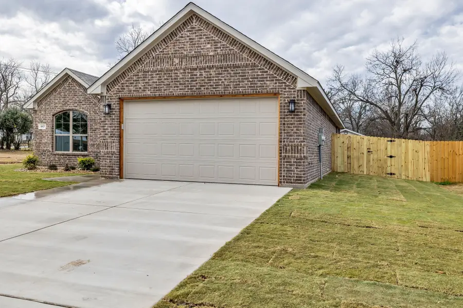 603 Madison Street, Cleburne, TX 76033 - Image #2