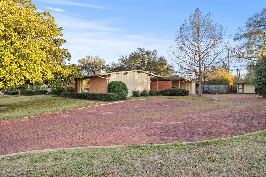 5121 Meadowbrook Drive, Greenville, TX 75402 - Image #3
