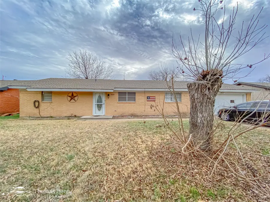 1029 3rd Street, Hamlin, TX 79520 - Image #2