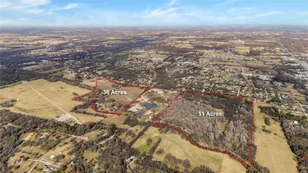 1620 W Timberlake Street #C, Reno, TX 76020