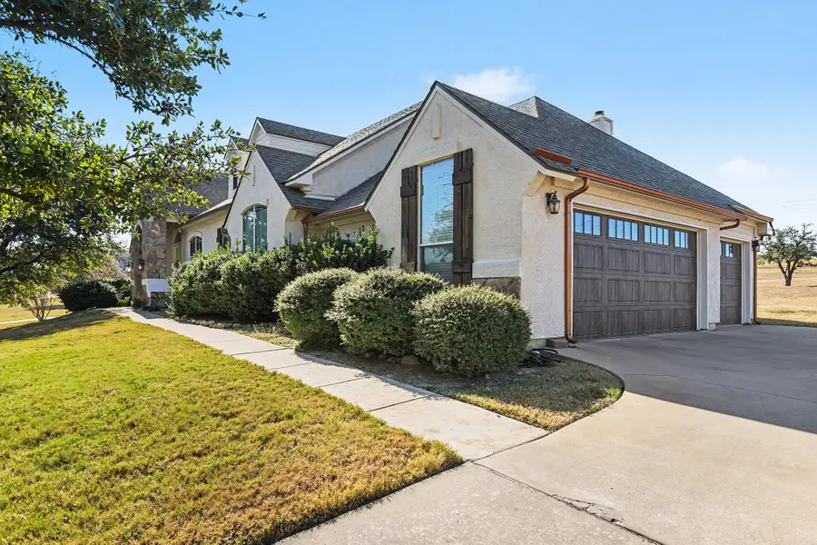 10701 Los Rios Drive, Fort Worth, TX 76179 - Image #2