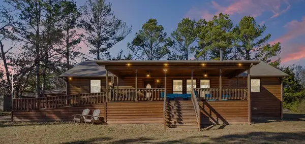 3879 County Road 4220, Commerce, TX 75428