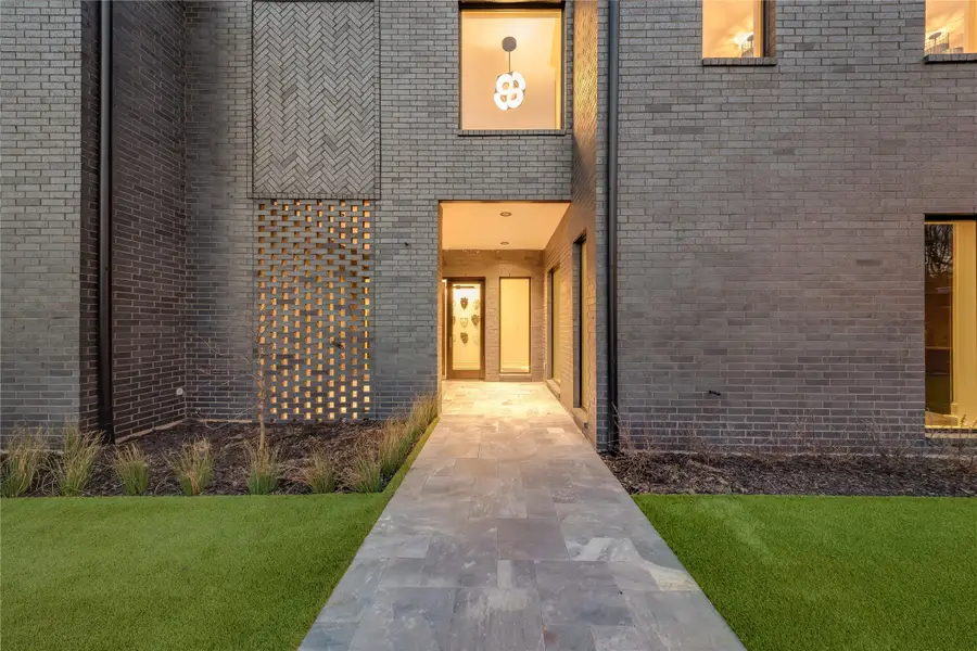 6404 Lakehurst Avenue, Dallas, TX 75230 - Image #2