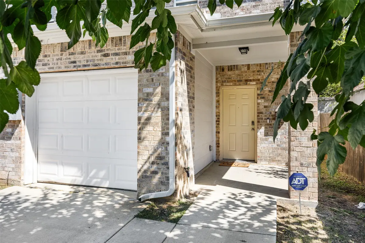 5006 Colonial Avenue, Dallas, TX 75215 - Image #1