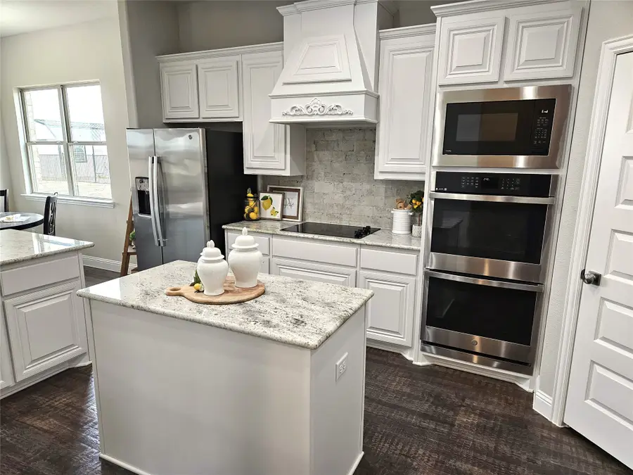 241 Blythe Road, Van Alstyne, TX 75495 - Image #2