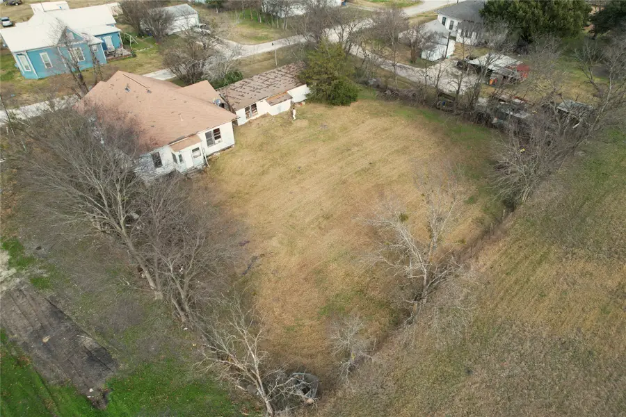 103 W 3rd Street, Barry, TX 75102 - Image #2