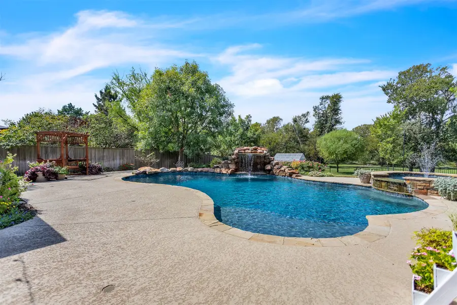 6621 Bradford Estates Drive, Sachse, TX 75048 - Image #2