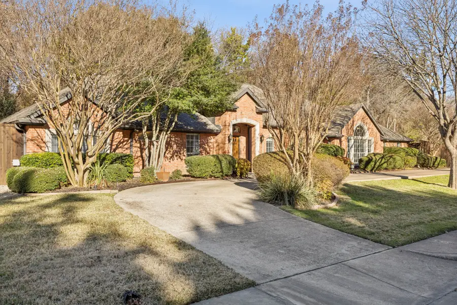 809 Sleepy Hollow Drive, Cedar Hill, TX 75104 - Image #2