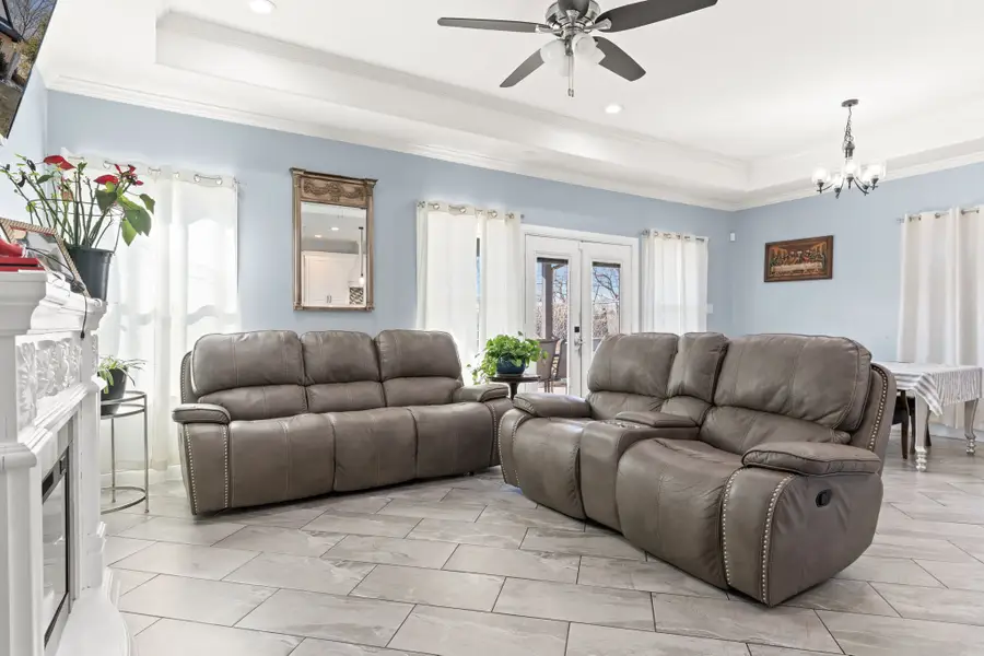 2512 High Crest Avenue, Fort Worth, TX 76111 - #3