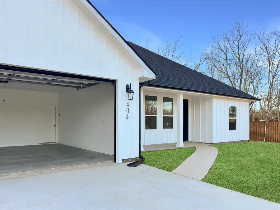 404 S San Marcos Street, Whitney, TX 76692 - #3