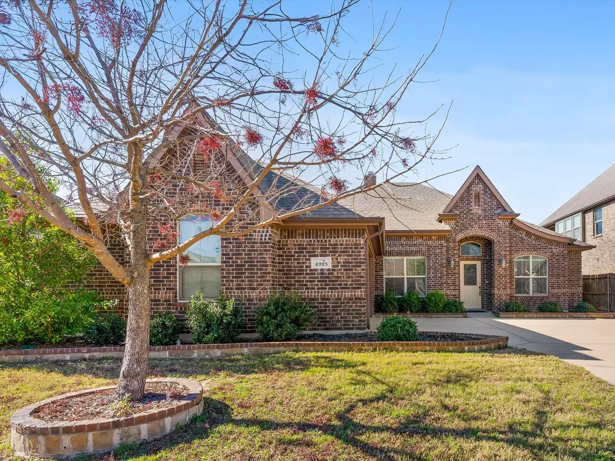 4925 Breezewind Lane, Fort Worth, TX 76123 - Image #1