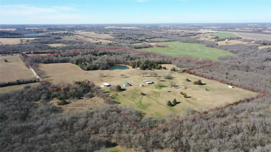 984 County Road 4027, Savoy, TX 75479 - Image #3