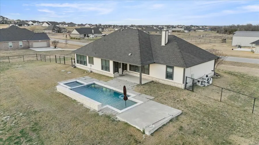 2020 Pebblegate Drive, Weatherford, TX 76085 - Image #3