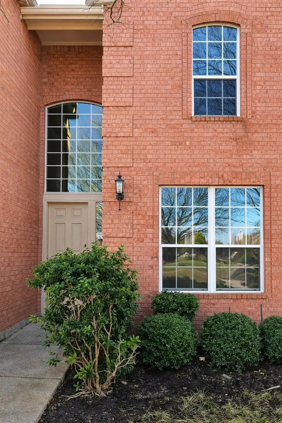 1018 Spanish Moss Drive, Garland, TX 75040 - Image #2