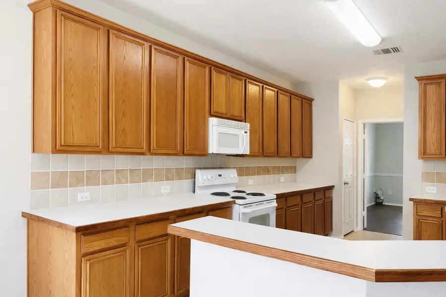 1018 Spanish Moss Drive, Garland, TX 75040 - Image #3