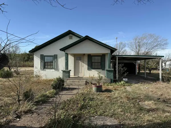 110 Hickory Street, Roscoe, TX 79545