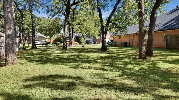 3830 Sounder Drive, Arlington, TX 76001